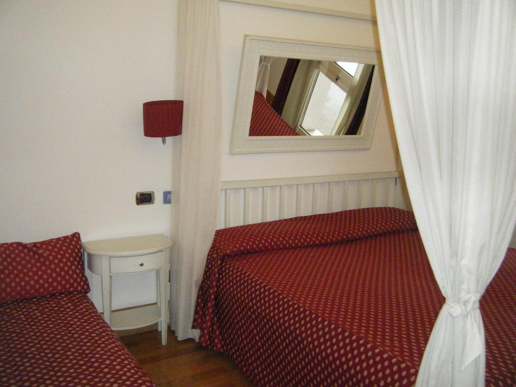Hotel Fiera Di Брешия Экстерьер фото